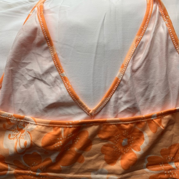 Hawaiian floral print orange tie back top - Picture 3 of 5
